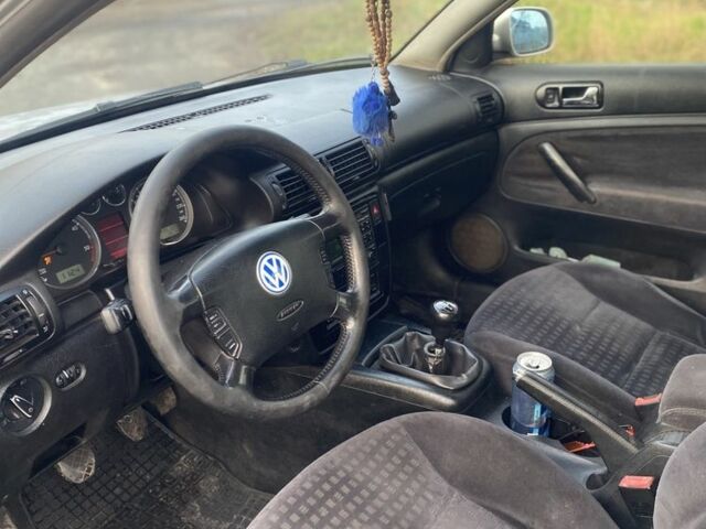 Сірий Фольксваген Пассат Варіант, об'ємом двигуна 4.9 л та пробігом 358 тис. км за 1500 $, фото 5 на Automoto.ua