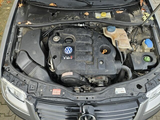 Фольксваген Пассат Варіант 2003 у Житомирі на Automoto.ua Сірий Фольксваген Пассат Варіант, об'ємом двигуна 1.9 л та пробігом 300 тис. км за 2100 $, фото 19 на Automoto.ua