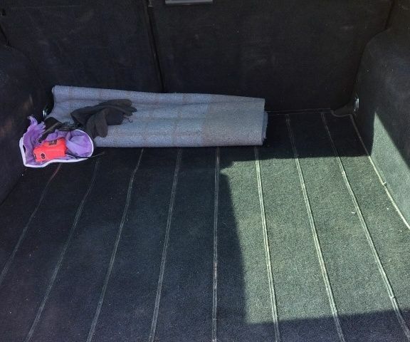 Сірий Фольксваген Пассат Варіант, об'ємом двигуна 0 л та пробігом 150 тис. км за 2700 $, фото 5 на Automoto.ua