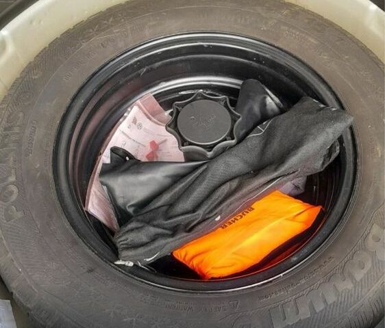 Сірий Фольксваген Пассат Варіант, об'ємом двигуна 1.6 л та пробігом 161 тис. км за 4850 $, фото 10 на Automoto.ua