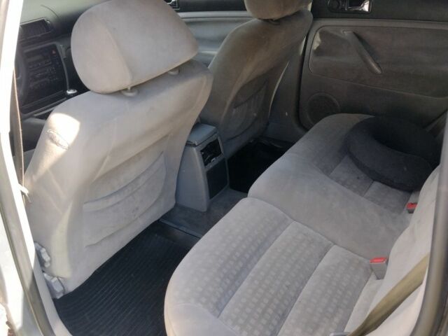 Серый Фольксваген Пассат Вариант, объемом двигателя 2.5 л и пробегом 340 тыс. км за 2500 $, фото 4 на Automoto.ua