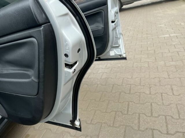 Серый Фольксваген Пассат Вариант, объемом двигателя 1.9 л и пробегом 438 тыс. км за 3600 $, фото 17 на Automoto.ua