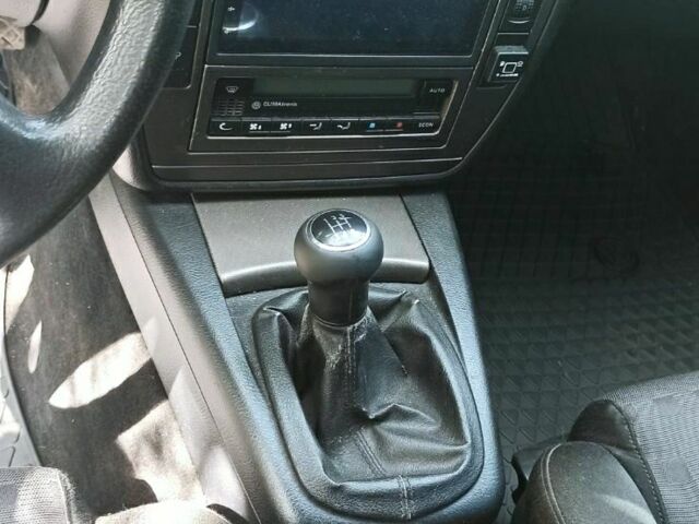 Серый Фольксваген Пассат Вариант, объемом двигателя 1.8 л и пробегом 226 тыс. км за 4999 $, фото 5 на Automoto.ua