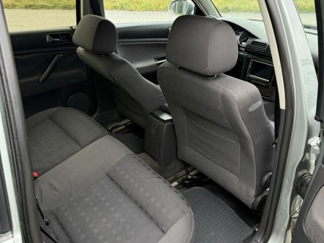 Серый Фольксваген Пассат Вариант, объемом двигателя 2 л и пробегом 365 тыс. км за 4300 $, фото 10 на Automoto.ua