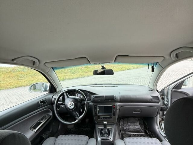 Серый Фольксваген Пассат Вариант, объемом двигателя 2 л и пробегом 365 тыс. км за 4300 $, фото 11 на Automoto.ua