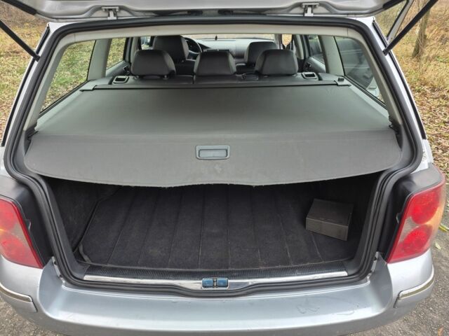 Серый Фольксваген Пассат Вариант, объемом двигателя 2.5 л и пробегом 250 тыс. км за 3999 $, фото 11 на Automoto.ua