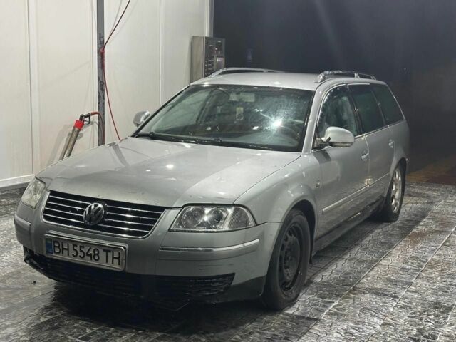 Серый Фольксваген Пассат Вариант, объемом двигателя 2.5 л и пробегом 370 тыс. км за 3850 $, фото 1 на Automoto.ua