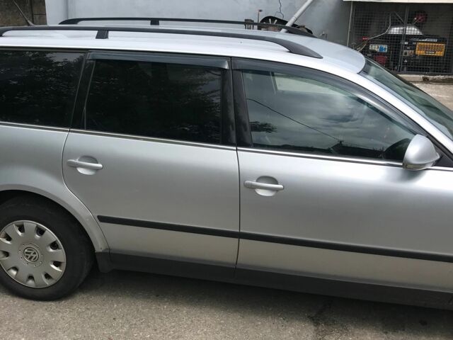 Сірий Фольксваген Пассат Варіант, об'ємом двигуна 2 л та пробігом 280 тис. км за 4400 $, фото 1 на Automoto.ua