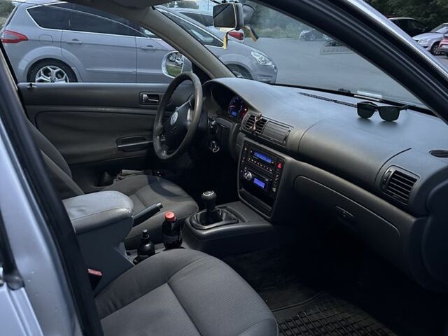 Серый Фольксваген Пассат Вариант, объемом двигателя 2 л и пробегом 370 тыс. км за 3900 $, фото 3 на Automoto.ua