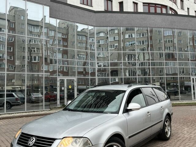 Серый Фольксваген Пассат Вариант, объемом двигателя 1.9 л и пробегом 320 тыс. км за 3400 $, фото 1 на Automoto.ua