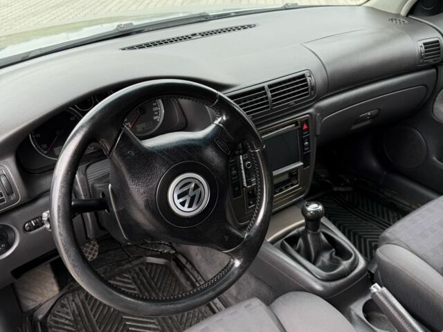 Серый Фольксваген Пассат Вариант, объемом двигателя 2 л и пробегом 365 тыс. км за 4300 $, фото 16 на Automoto.ua