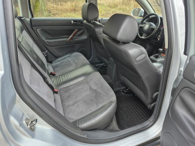 Серый Фольксваген Пассат Вариант, объемом двигателя 2.5 л и пробегом 250 тыс. км за 3999 $, фото 8 на Automoto.ua