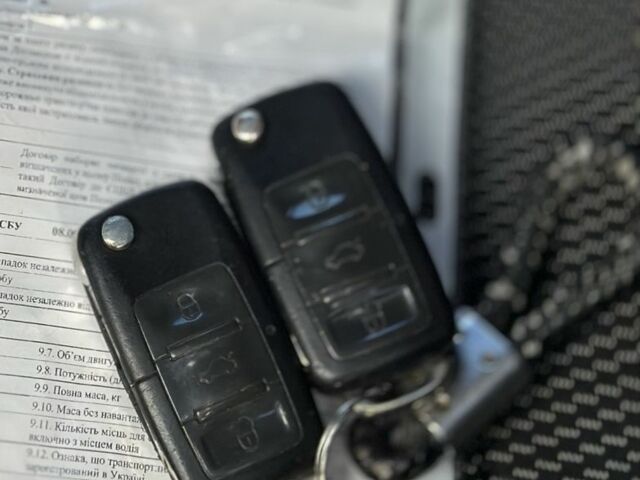 Серый Фольксваген Пассат Вариант, объемом двигателя 1.9 л и пробегом 349 тыс. км за 4599 $, фото 12 на Automoto.ua