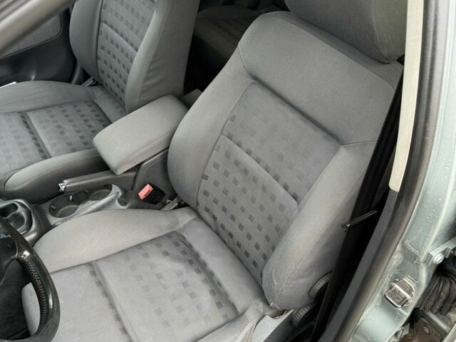 Серый Фольксваген Пассат Вариант, объемом двигателя 2 л и пробегом 365 тыс. км за 4300 $, фото 15 на Automoto.ua