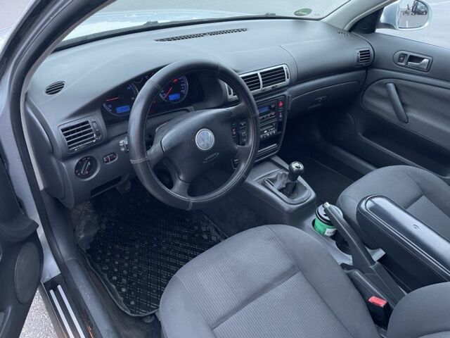 Серый Фольксваген Пассат Вариант, объемом двигателя 1.9 л и пробегом 330 тыс. км за 2500 $, фото 9 на Automoto.ua