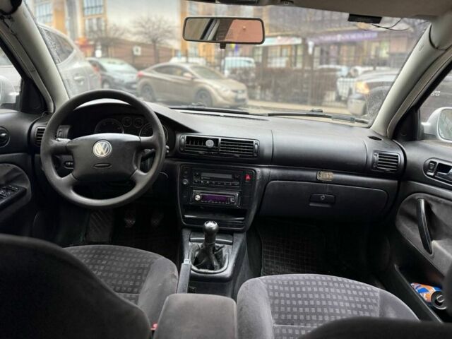 Серый Фольксваген Пассат Вариант, объемом двигателя 1.9 л и пробегом 300 тыс. км за 1900 $, фото 4 на Automoto.ua