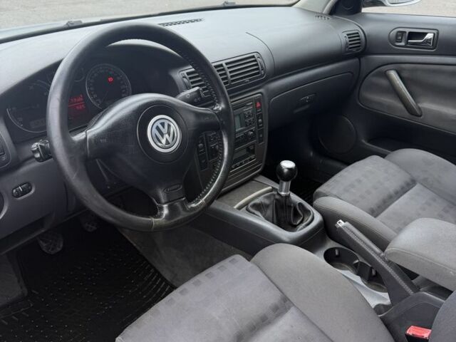 Серый Фольксваген Пассат Вариант, объемом двигателя 2 л и пробегом 250 тыс. км за 3850 $, фото 8 на Automoto.ua