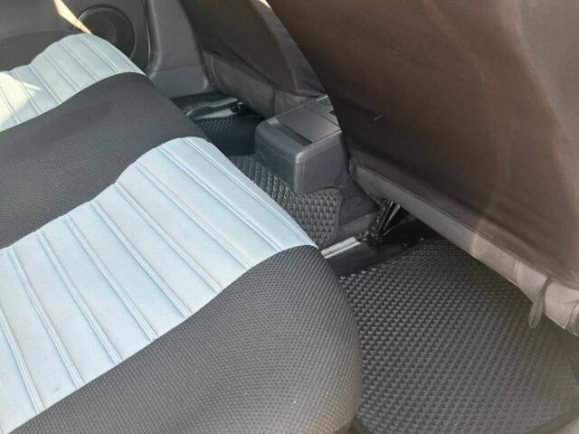 Сірий Фольксваген Пассат Варіант, об'ємом двигуна 2 л та пробігом 280 тис. км за 4400 $, фото 3 на Automoto.ua