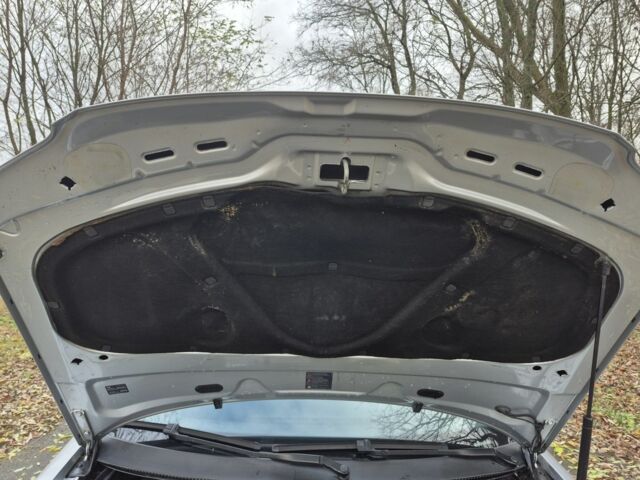 Серый Фольксваген Пассат Вариант, объемом двигателя 2.5 л и пробегом 250 тыс. км за 3999 $, фото 14 на Automoto.ua