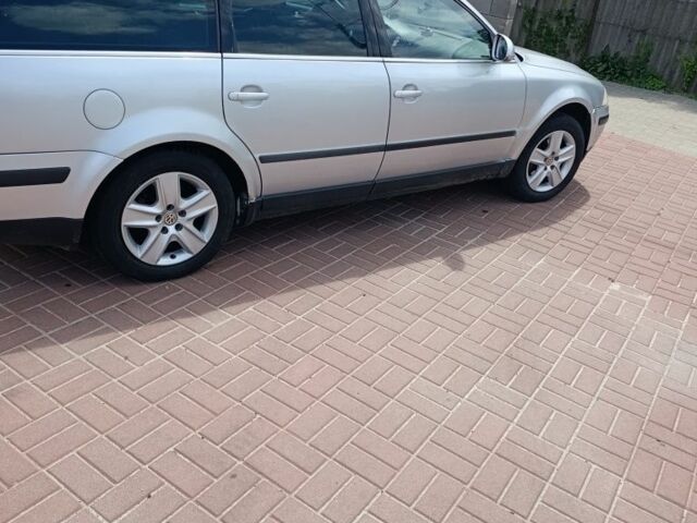 Сірий Фольксваген Пассат Варіант, об'ємом двигуна 0 л та пробігом 12 тис. км за 3325 $, фото 4 на Automoto.ua