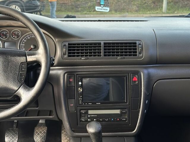 Серый Фольксваген Пассат Вариант, объемом двигателя 1.9 л и пробегом 349 тыс. км за 4599 $, фото 16 на Automoto.ua