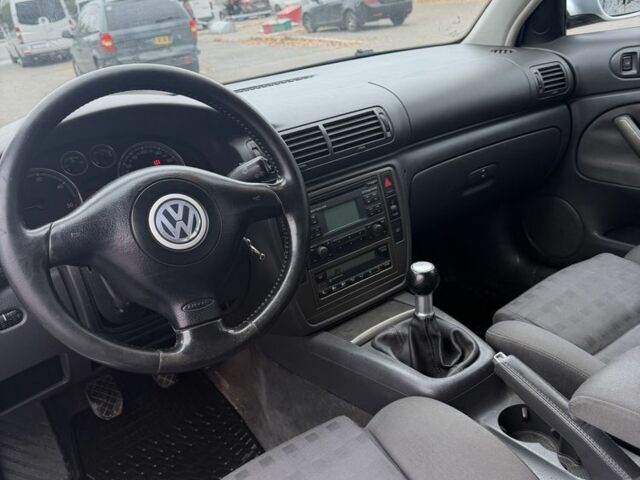 Серый Фольксваген Пассат Вариант, объемом двигателя 2 л и пробегом 250 тыс. км за 3850 $, фото 11 на Automoto.ua