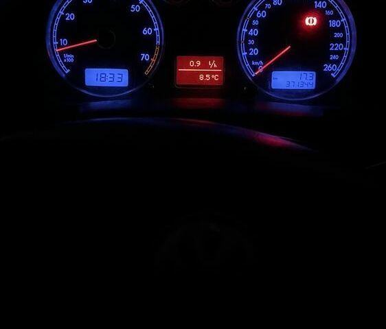 Серый Фольксваген Пассат Вариант, объемом двигателя 2 л и пробегом 370 тыс. км за 3900 $, фото 6 на Automoto.ua