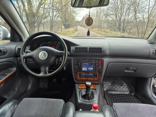 Серый Фольксваген Пассат Вариант, объемом двигателя 2.5 л и пробегом 250 тыс. км за 3999 $, фото 6 на Automoto.ua