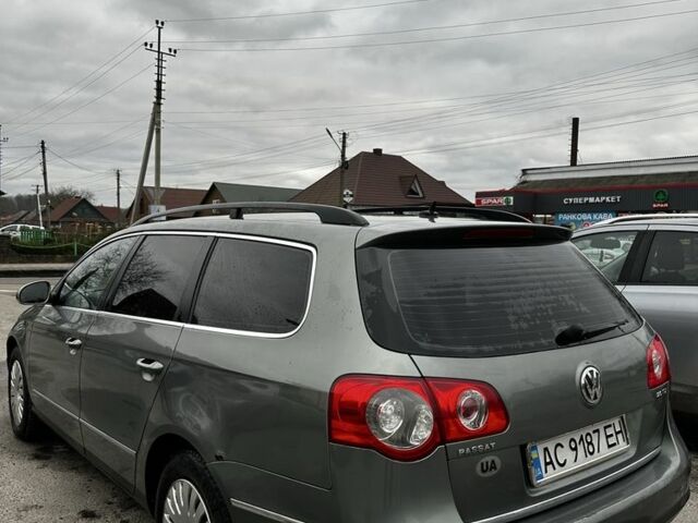 Сірий Фольксваген Пассат Варіант, об'ємом двигуна 2 л та пробігом 345 тис. км за 6000 $, фото 3 на Automoto.ua