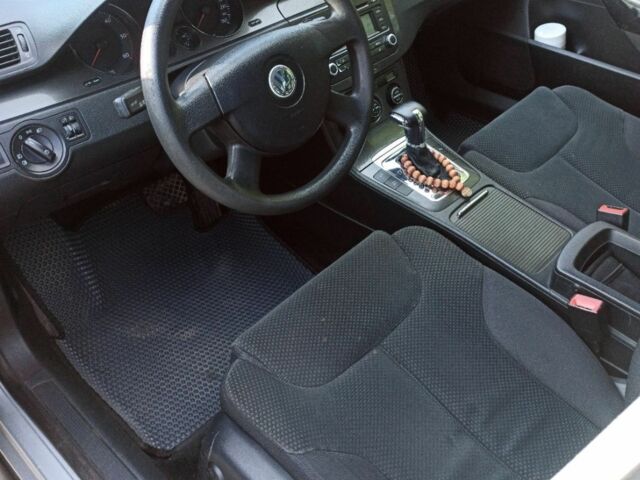 Серый Фольксваген Пассат Вариант, объемом двигателя 2 л и пробегом 300 тыс. км за 5300 $, фото 4 на Automoto.ua