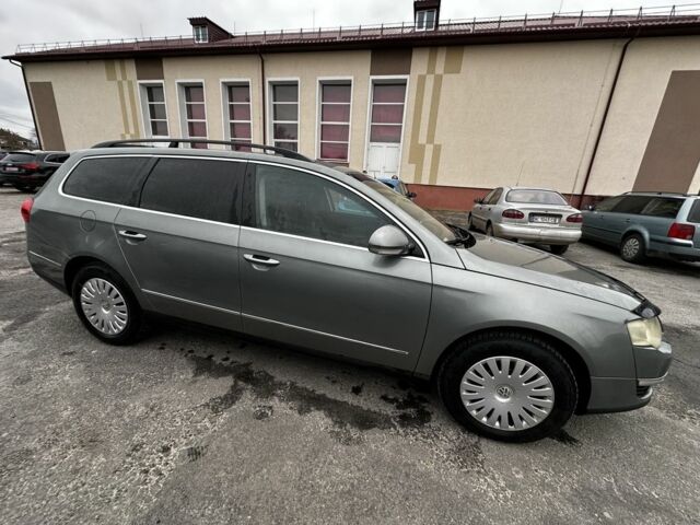 Сірий Фольксваген Пассат Варіант, об'ємом двигуна 2 л та пробігом 345 тис. км за 6000 $, фото 5 на Automoto.ua