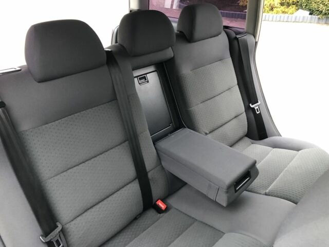 Сірий Фольксваген Пассат Варіант, об'ємом двигуна 1.9 л та пробігом 357 тис. км за 4350 $, фото 21 на Automoto.ua