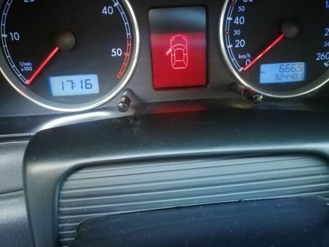 Сірий Фольксваген Пассат Варіант, об'ємом двигуна 1.9 л та пробігом 325 тис. км за 4999 $, фото 2 на Automoto.ua