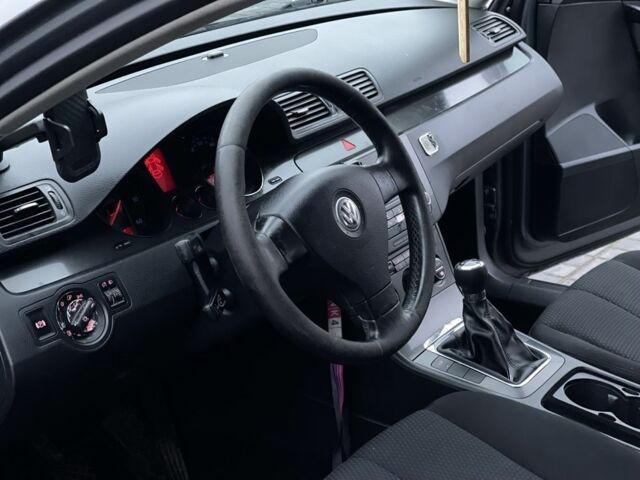 Сірий Фольксваген Пассат Варіант, об'ємом двигуна 1.9 л та пробігом 380 тис. км за 2450 $, фото 13 на Automoto.ua