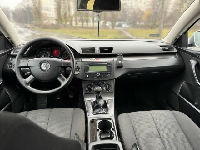 Сірий Фольксваген Пассат Варіант, об'ємом двигуна 1.9 л та пробігом 326 тис. км за 2700 $, фото 4 на Automoto.ua