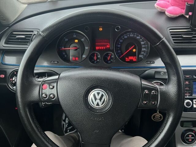 Серый Фольксваген Пассат Вариант, объемом двигателя 2 л и пробегом 400 тыс. км за 2800 $, фото 7 на Automoto.ua