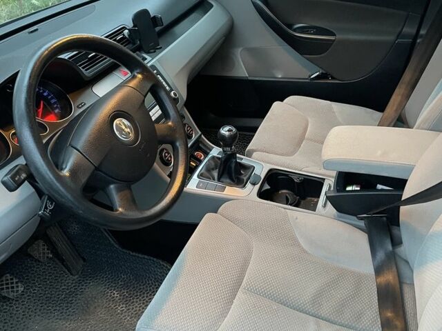 Сірий Фольксваген Пассат Варіант, об'ємом двигуна 1.6 л та пробігом 224 тис. км за 6500 $, фото 8 на Automoto.ua