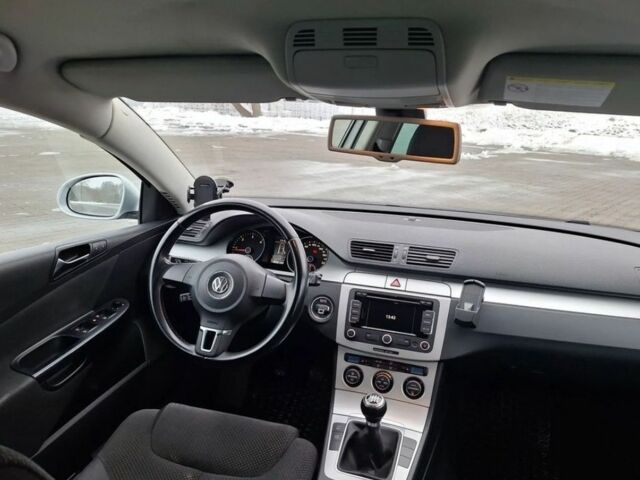 Сірий Фольксваген Пассат Варіант, об'ємом двигуна 1.9 л та пробігом 230 тис. км за 2800 $, фото 5 на Automoto.ua