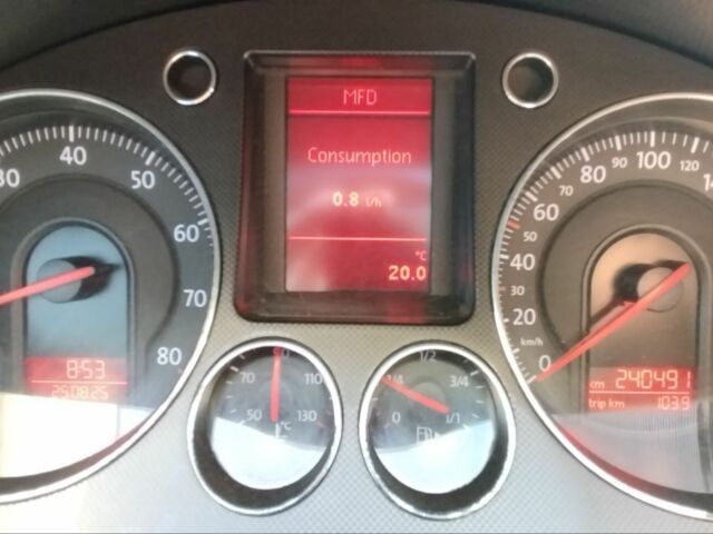 Серый Фольксваген Пассат Вариант, объемом двигателя 1.6 л и пробегом 245 тыс. км за 4800 $, фото 15 на Automoto.ua