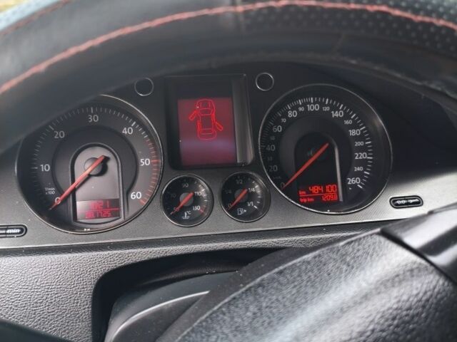 Серый Фольксваген Пассат Вариант, объемом двигателя 2 л и пробегом 487 тыс. км за 5800 $, фото 4 на Automoto.ua