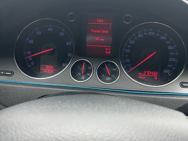 Серый Фольксваген Пассат Вариант, объемом двигателя 1.6 л и пробегом 270 тыс. км за 5300 $, фото 10 на Automoto.ua