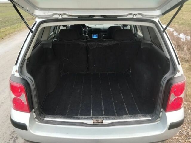 Сірий Фольксваген Пассат Варіант, об'ємом двигуна 1.9 л та пробігом 245 тис. км за 1750 $, фото 6 на Automoto.ua