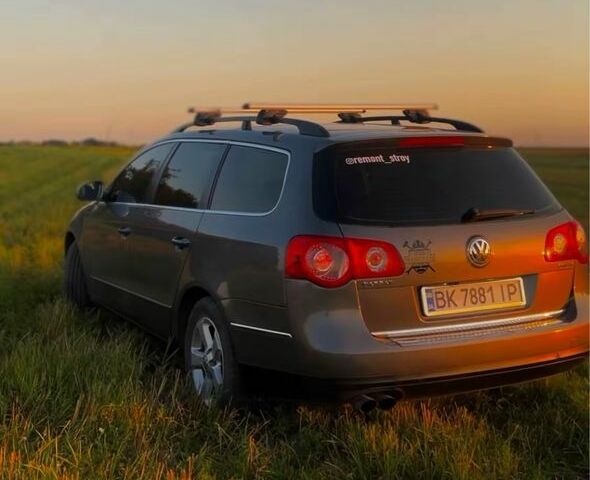 Сірий Фольксваген Пассат Варіант, об'ємом двигуна 2 л та пробігом 244 тис. км за 5500 $, фото 10 на Automoto.ua