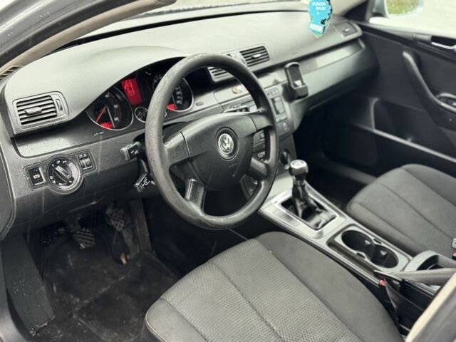 Сірий Фольксваген Пассат Варіант, об'ємом двигуна 1.9 л та пробігом 326 тис. км за 2700 $, фото 3 на Automoto.ua