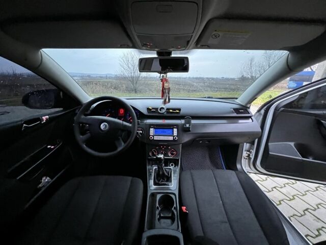 Серый Фольксваген Пассат Вариант, объемом двигателя 2 л и пробегом 330 тыс. км за 4450 $, фото 8 на Automoto.ua