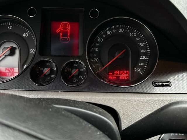 Сірий Фольксваген Пассат Варіант, об'ємом двигуна 2 л та пробігом 345 тис. км за 6000 $, фото 7 на Automoto.ua