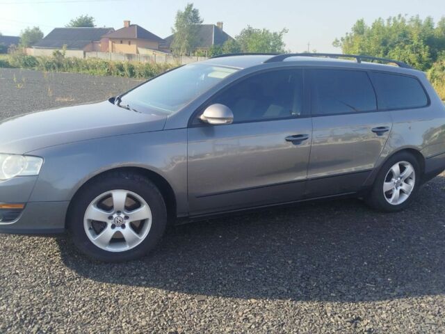 Серый Фольксваген Пассат Вариант, объемом двигателя 1.6 л и пробегом 245 тыс. км за 4800 $, фото 2 на Automoto.ua