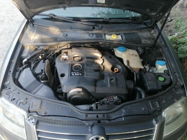 Сірий Фольксваген Пассат Варіант, об'ємом двигуна 1.9 л та пробігом 325 тис. км за 4999 $, фото 3 на Automoto.ua