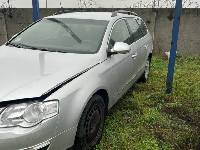 Серый Фольксваген Пассат Вариант, объемом двигателя 2 л и пробегом 2 тыс. км за 3400 $, фото 1 на Automoto.ua