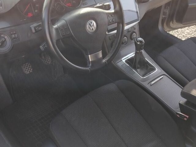 Серый Фольксваген Пассат Вариант, объемом двигателя 1.6 л и пробегом 245 тыс. км за 4800 $, фото 13 на Automoto.ua